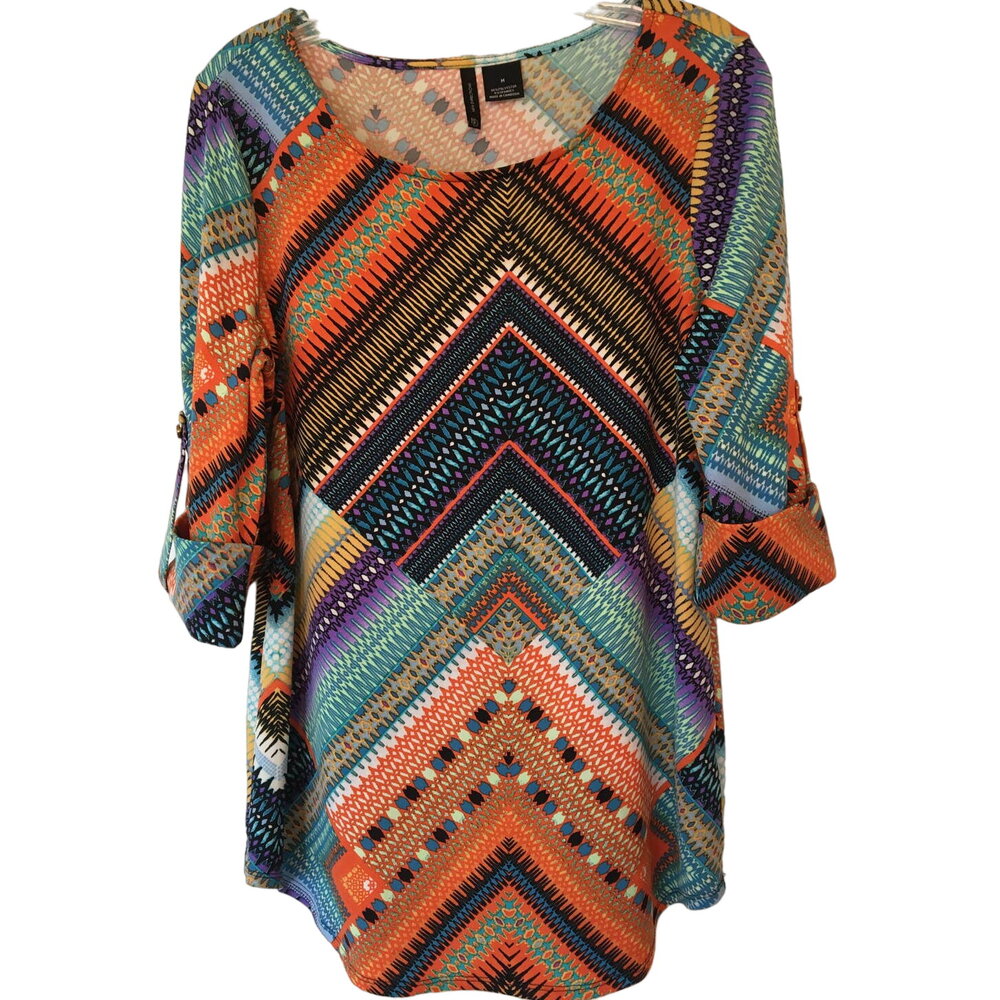 Beautiful New Directions Medium Multicolored 3/4 Cuffed Sleeve Pullover Top.